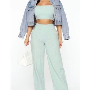 Fashion Nova 2 piece set